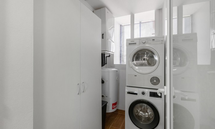 Re-Sale - Apartment - Orihuela Costa - Punta Prima