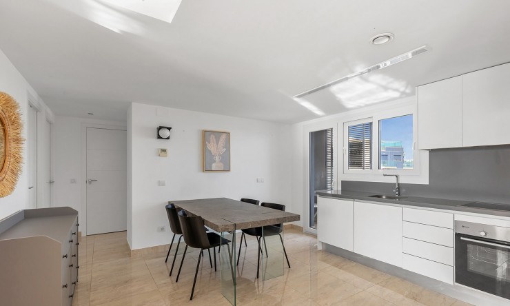 Re-Sale - Apartment - Orihuela Costa - Punta Prima