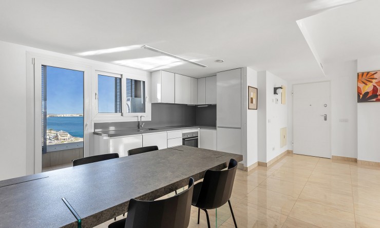 Re-Sale - Apartment - Orihuela Costa - Punta Prima