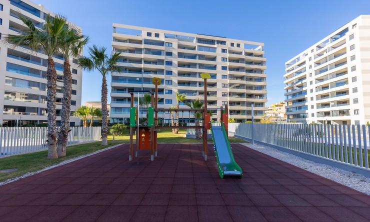 Re-Sale - Apartment - Orihuela Costa - Punta Prima