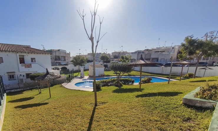 Re-Sale - Townhouse - Torrevieja - Lago Jardin