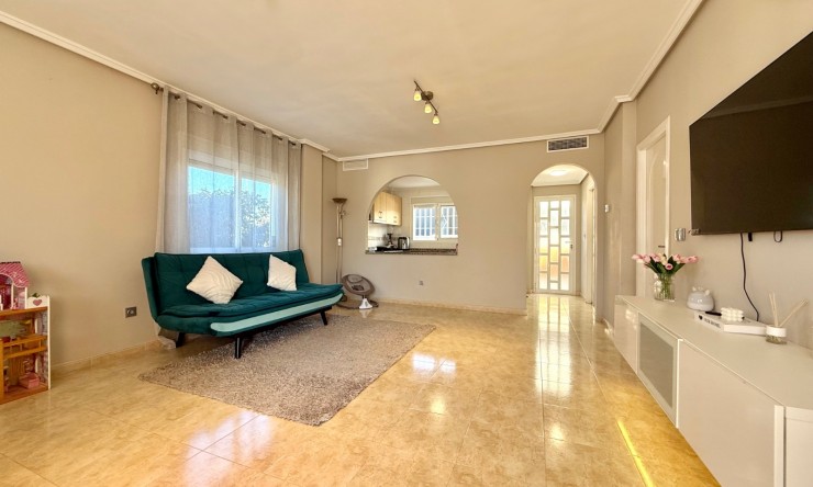 Re-Sale - Semi Detached Villa - Ciudad Quesada - Doña Pepa