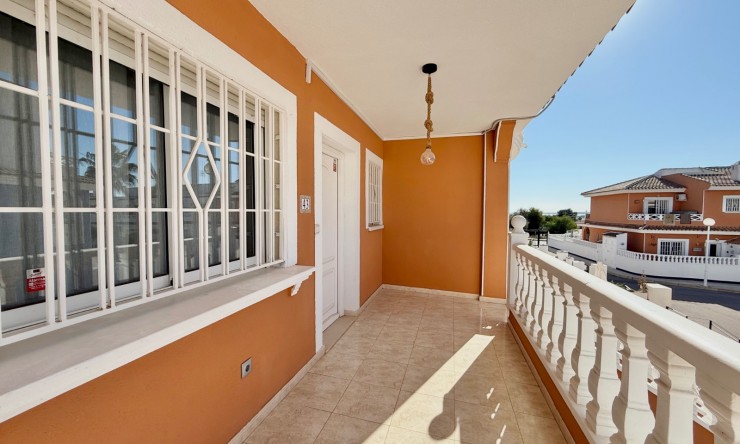 Re-Sale - Semi Detached Villa - Ciudad Quesada - Doña Pepa