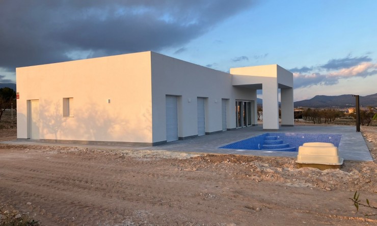 Nueva - Chalet - Pinoso - Pinoso - Campo