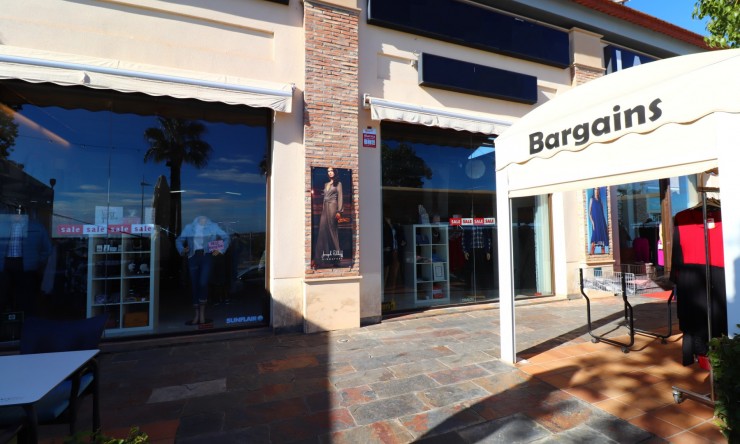 Commercieel - Commercieel - Algorfa - La Finca Golf Resort