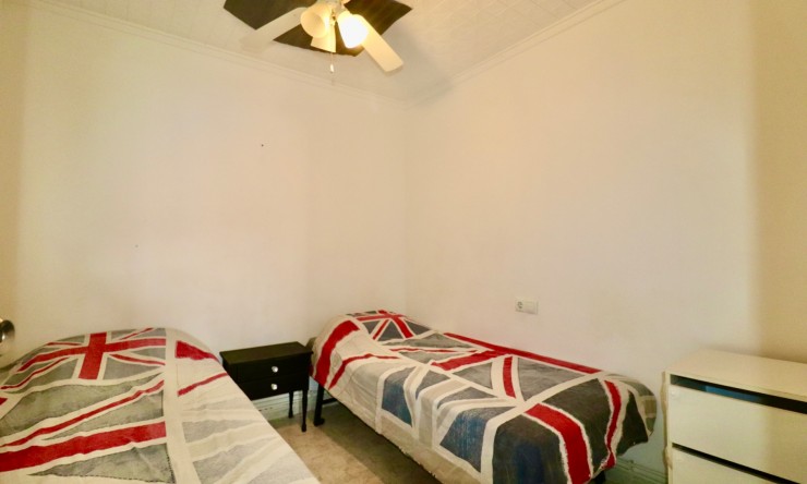 Re-Sale - Bungalow - Torrevieja - El Chaparral