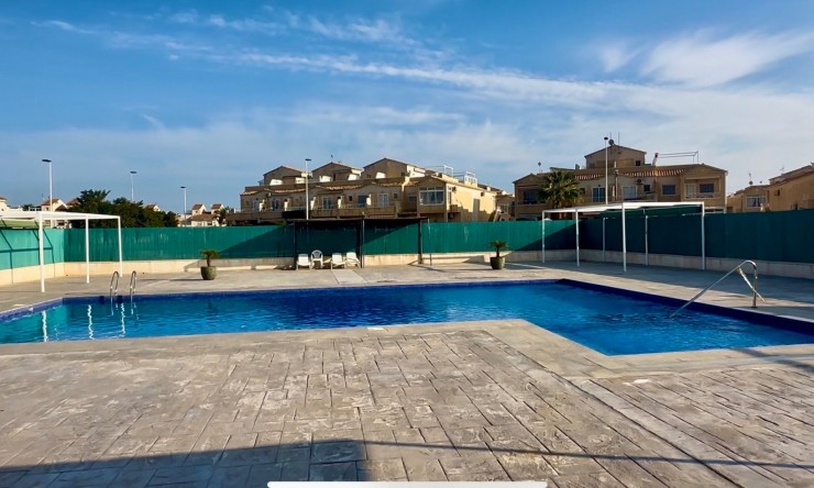 Re-Sale - Bungalow - Torrevieja - El Chaparral