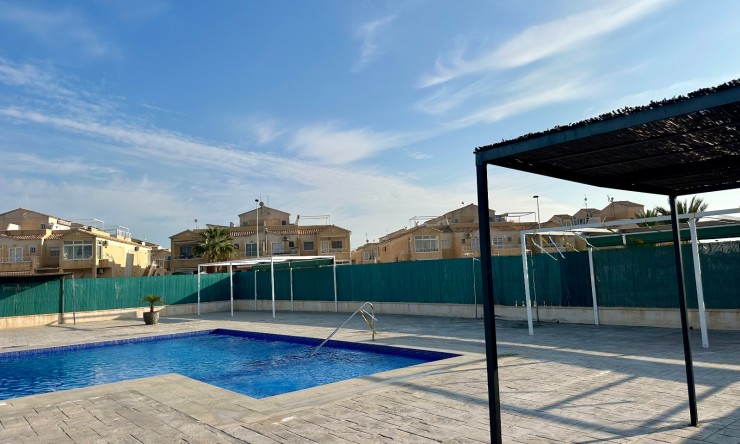 Re-Sale - Bungalow - Torrevieja - El Chaparral