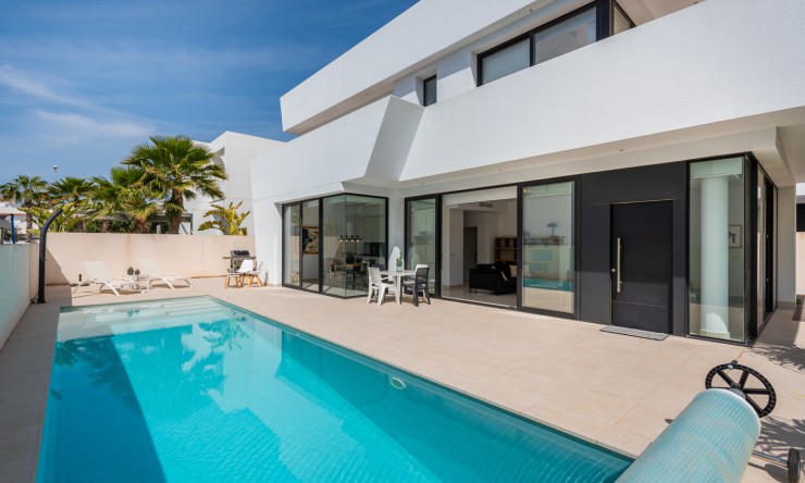 Videresalg - Frittliggende Villa - Ciudad Quesada - La Laguna