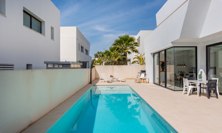 Videresalg - Frittliggende Villa - Ciudad Quesada - La Laguna