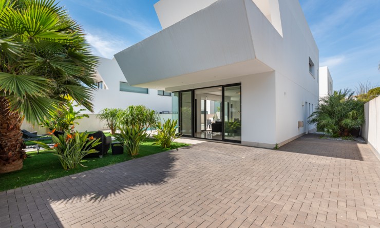 Videresalg - Frittliggende Villa - Ciudad Quesada - La Laguna