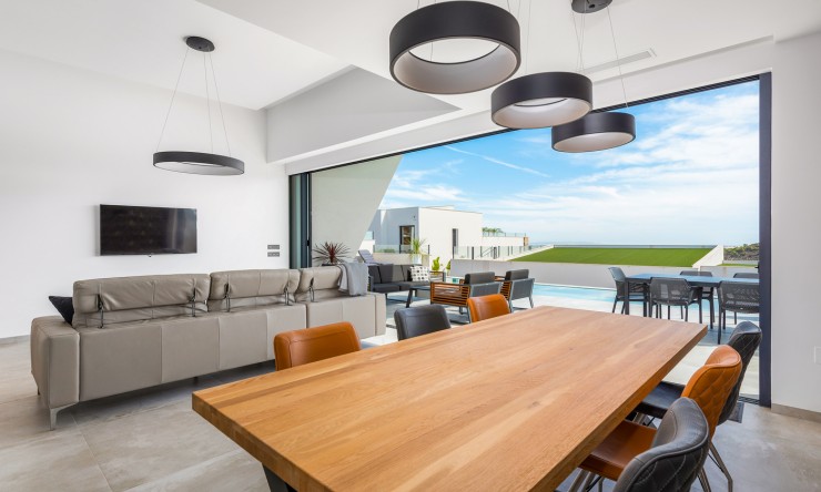 Videresalg - Frittliggende Villa - Ciudad Quesada - Pueblo Lucero