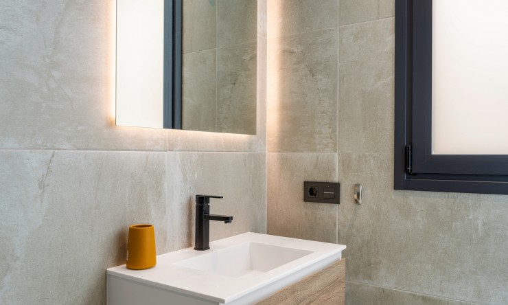 Videresalg - Frittliggende Villa - Ciudad Quesada - Pueblo Lucero