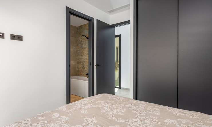 Videresalg - Frittliggende Villa - Ciudad Quesada - Pueblo Lucero