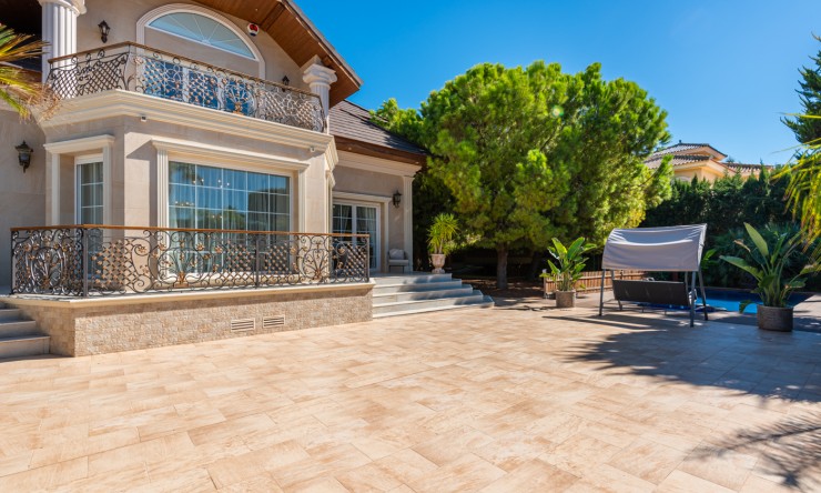 Videresalg - Frittliggende Villa - Ciudad Quesada - Doña Pepa