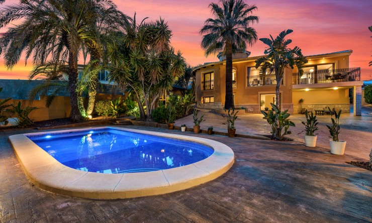 Videresalg - Frittliggende Villa - Ciudad Quesada - Ciudad Quesada - Byen