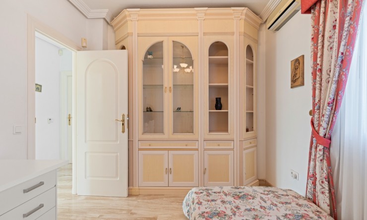 Videresalg - Frittliggende Villa - Ciudad Quesada - Doña Pepa