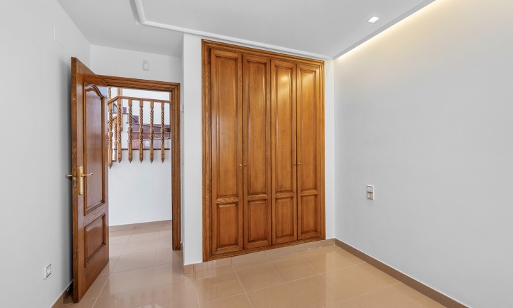 Videresalg - Frittliggende Villa - Torrevieja - Los Frutales