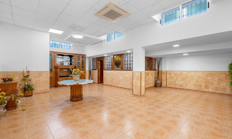 Videresalg - Frittliggende Villa - Torrevieja - Los Frutales