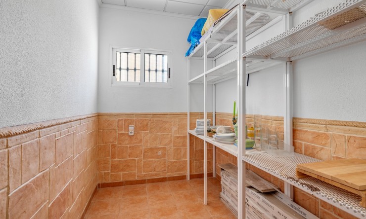 Videresalg - Frittliggende Villa - Torrevieja - Los Frutales