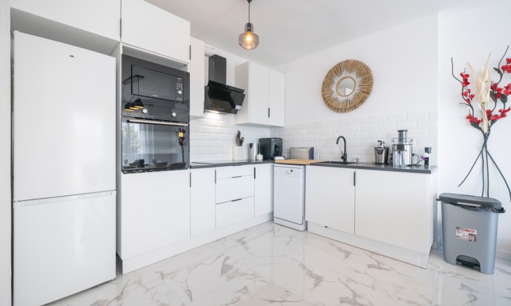 Videresalg - Leilighet - Orihuela Costa - Punta Prima