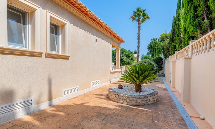 Re-Sale - Detached Villa - Benissa - Carrio