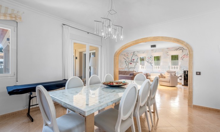 Re-Sale - Detached Villa - Benissa - Carrio