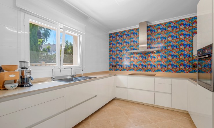 Re-Sale - Detached Villa - Benissa - Carrio