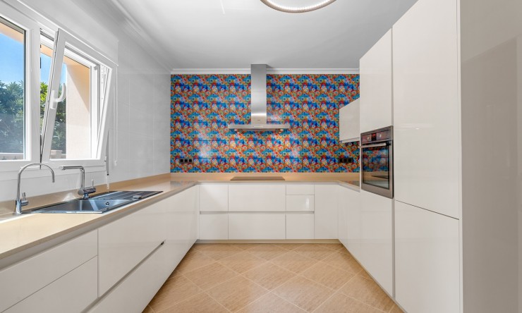 Re-Sale - Detached Villa - Benissa - Carrio