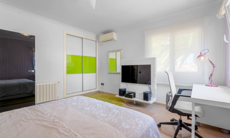 Re-Sale - Detached Villa - Benissa - Carrio