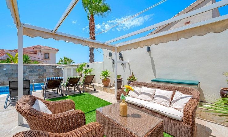 Videresalg - Frittliggende Villa - Ciudad Quesada - Ciudad Quesada - Byen