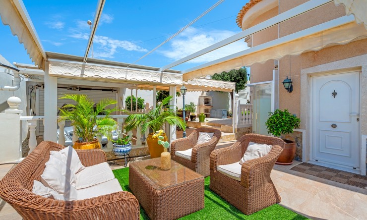 Videresalg - Frittliggende Villa - Ciudad Quesada - Ciudad Quesada - Byen