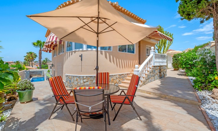 Videresalg - Frittliggende Villa - Ciudad Quesada - Ciudad Quesada - Byen