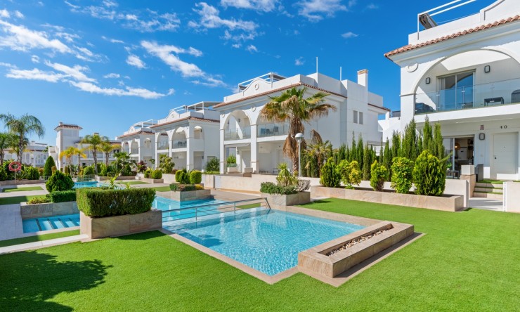 Re-Sale - Semi Detached Villa - Ciudad Quesada - Doña Pepa