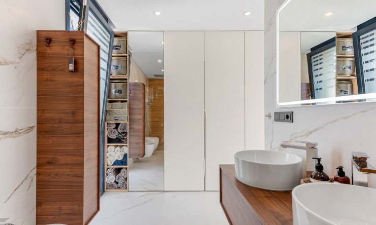 Videresalg - Frittliggende Villa - Ciudad Quesada - Ciudad Quesada - Byen