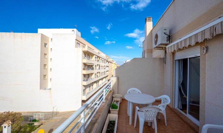 Re-Sale - Apartment - Torrevieja - Torrevieja - Centre