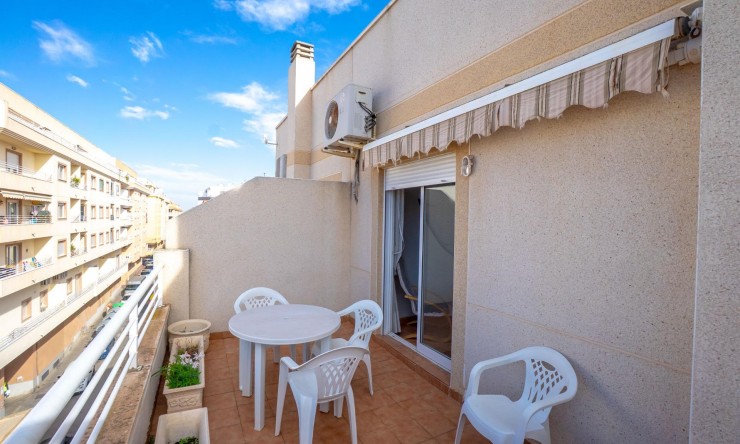 Re-Sale - Apartment - Torrevieja - Torrevieja - Centre