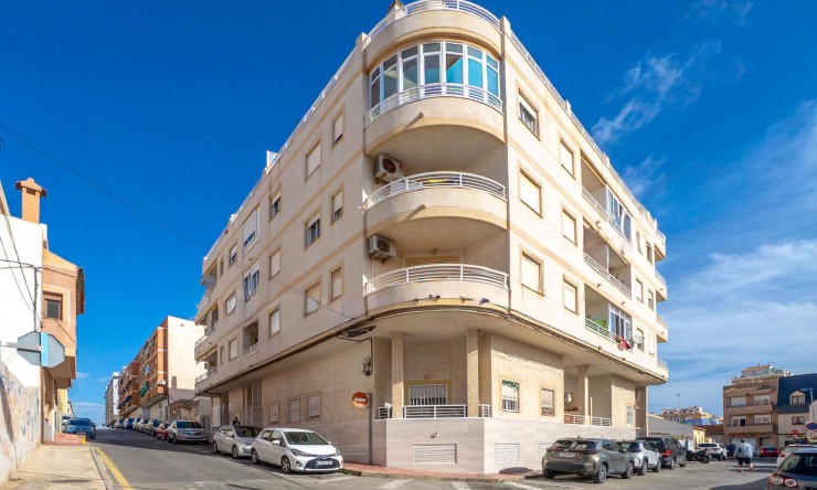 Re-Sale - Apartment - Torrevieja - Torrevieja - Centre