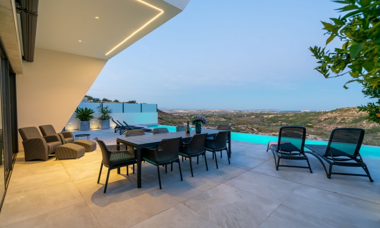 Nouveau - Villa - Ciudad Quesada - Pueblo Lucero