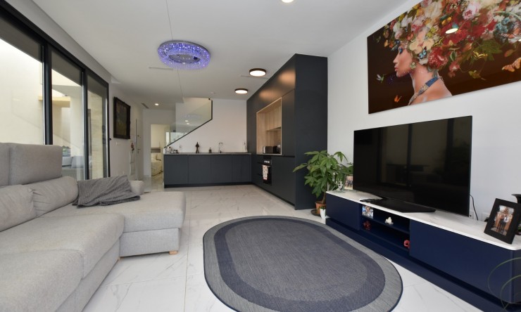 Videresalg - Frittliggende Villa - Los Montesinos - La Herrada