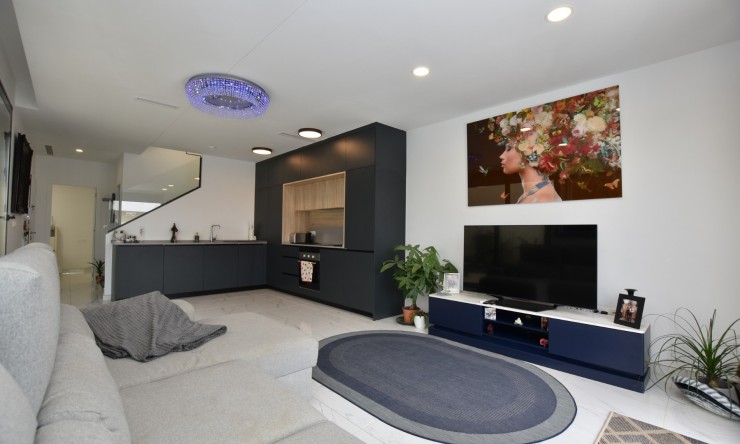 Videresalg - Frittliggende Villa - Los Montesinos - La Herrada