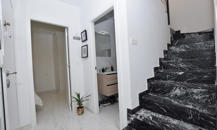 Videresalg - Frittliggende Villa - Los Montesinos - La Herrada