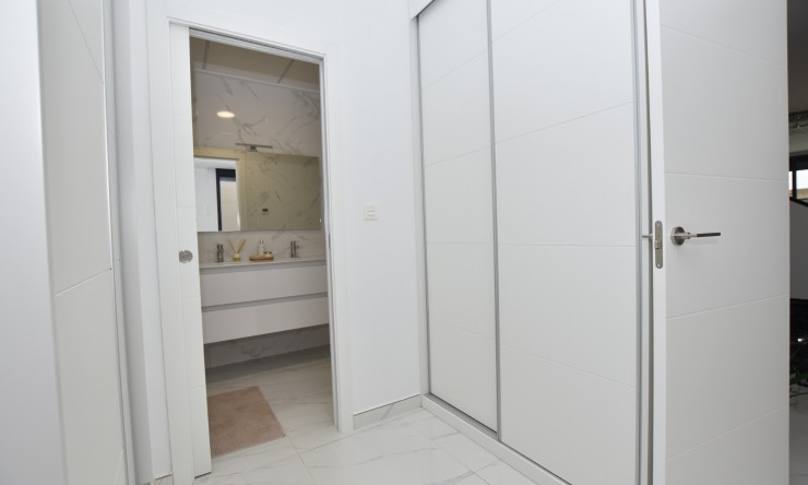 Videresalg - Frittliggende Villa - Los Montesinos - La Herrada