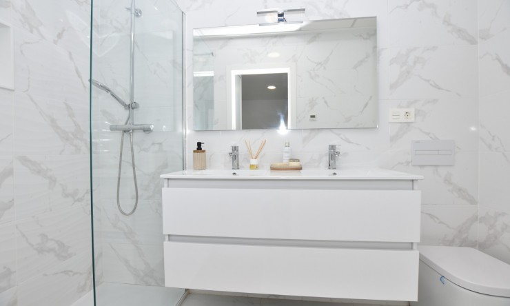 Videresalg - Frittliggende Villa - Los Montesinos - La Herrada