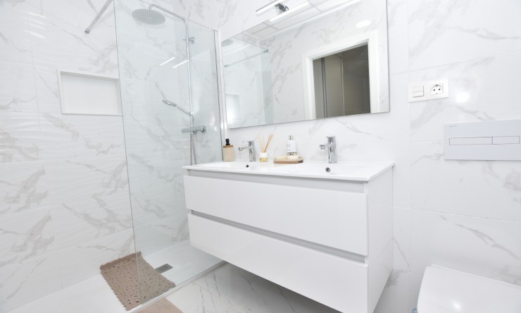 Videresalg - Frittliggende Villa - Los Montesinos - La Herrada