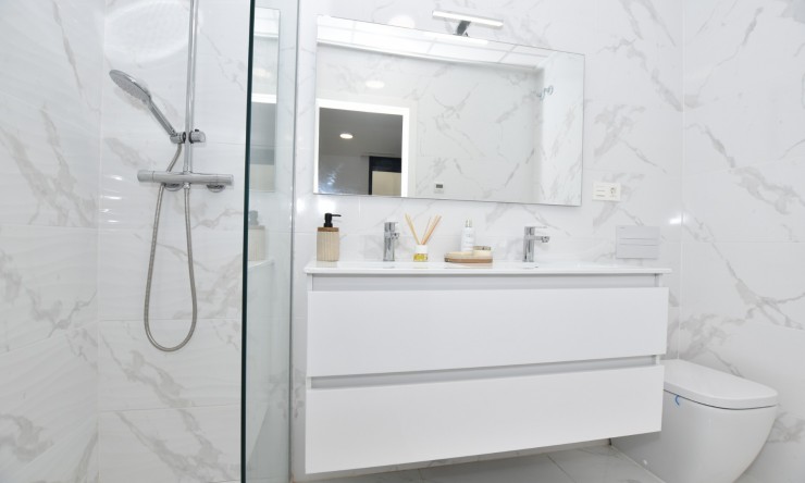 Videresalg - Frittliggende Villa - Los Montesinos - La Herrada