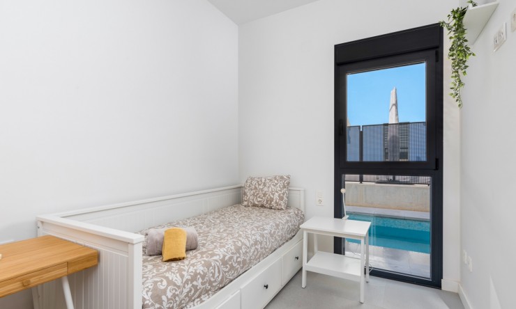 Wederverkoop - Halfvrijstaand - La Marina - La Marina - Verstedelijking