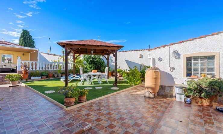 Re-Sale - Detached Villa - Ciudad Quesada - Doña pepa
