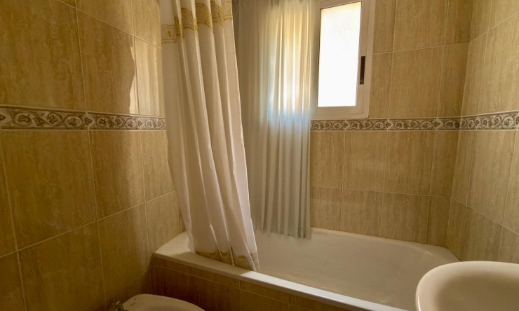 Reventa - Apartamento - Torrevieja - Playa de los Locos