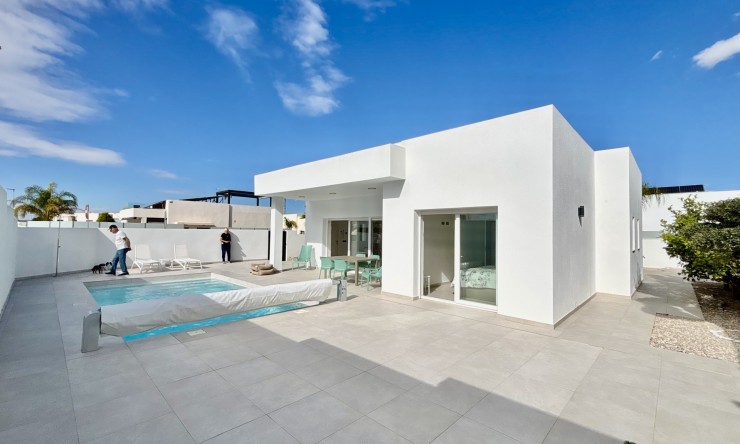 Nye - Frittliggende Villa - Binijófar